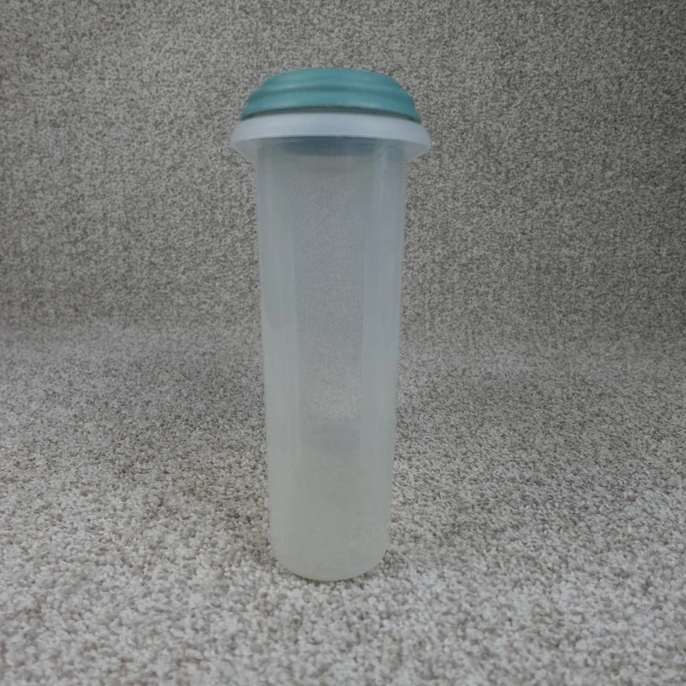 Anchor Hocking 3.75 Quart Food Storage Canister Teal Flip Top Lid Translucent